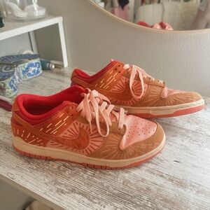 Nike Women's Athletic Shoes in Orange and Pink